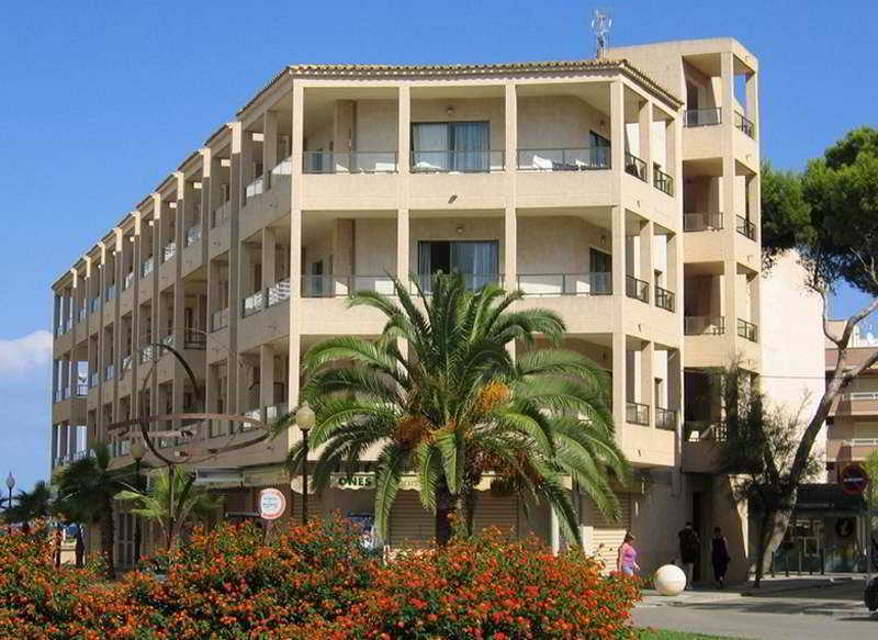 Apartamentos Arcos Playa S'Illot  Exterior foto